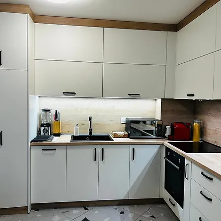 Center Luxury Apartment *
