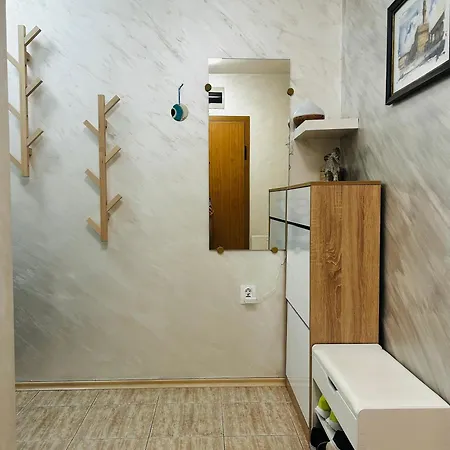 Center Luxury